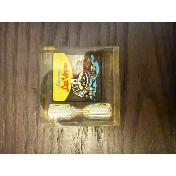 Vintage Fabulous Las Vegas Sandglass Timer Souvenir - 2.25" X 2.25" - Picture 5 of 6